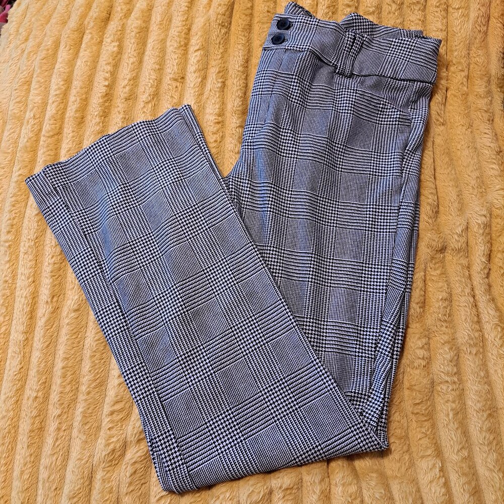 Torrid Black & White Houndstooth Plaid Ponte Knit Flare Dress Pants- Size 22R